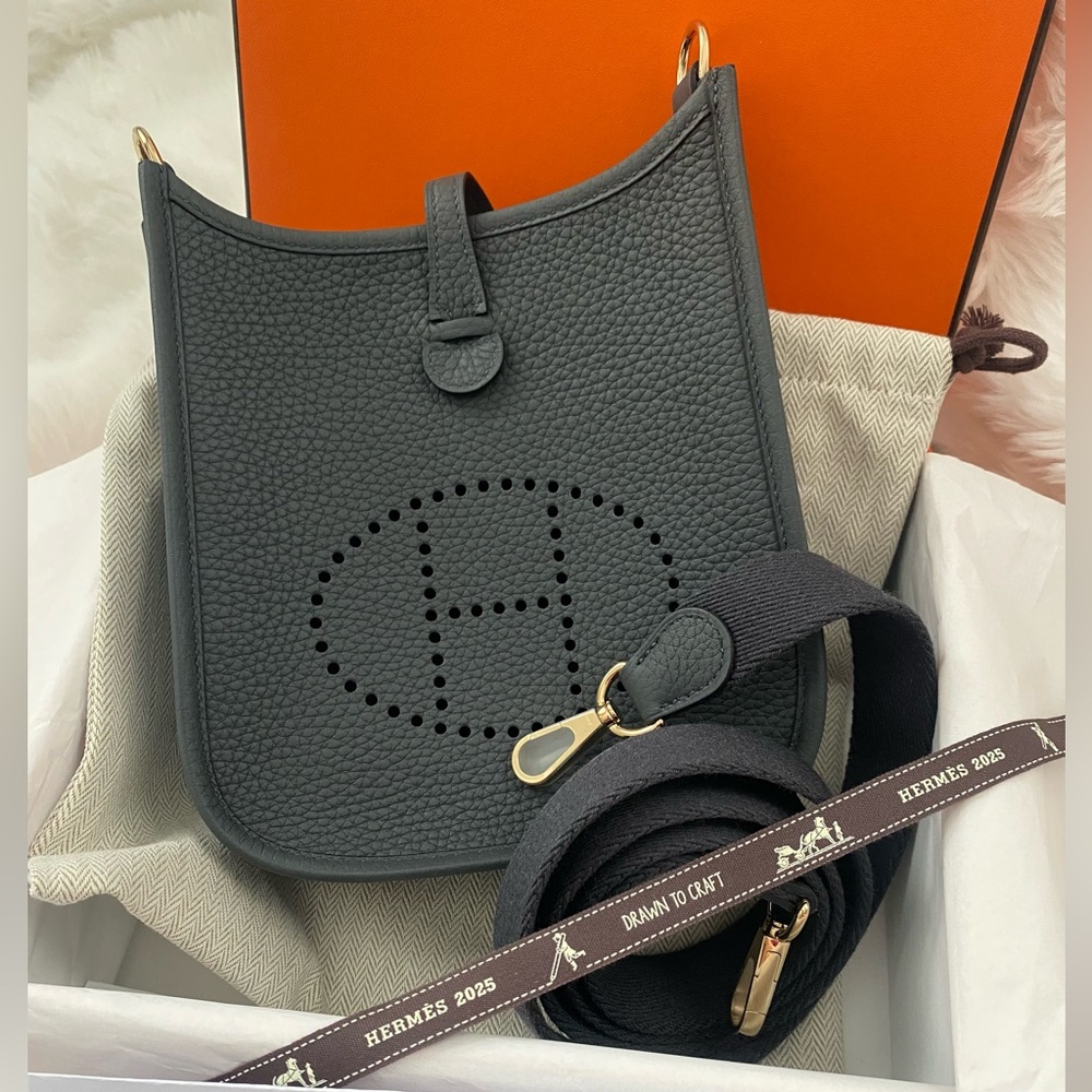 ❤️SOLD❤️ Hermes Mini Evelyne 16 TPM